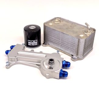 Heat exchanger kit water-to-oil cooler with mounting adapter and oil filter